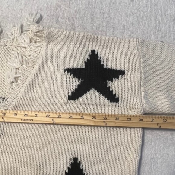 Storia Womens Ivory Knit Star Patched Cropped Sweater Fringed Hem Size Large - Picture 8 of 9